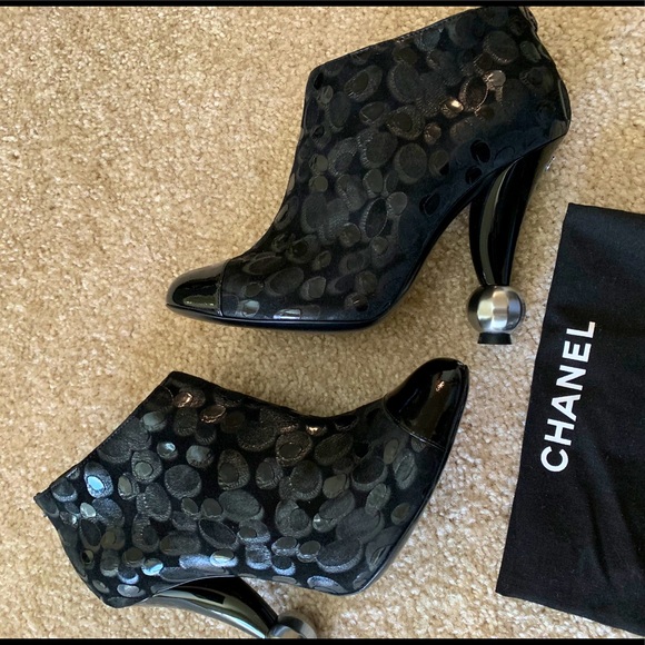 CHANEL booties Sz 6 - Picture 3 of 9